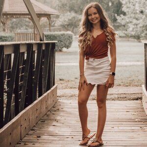 Meet your Posher, Madeline